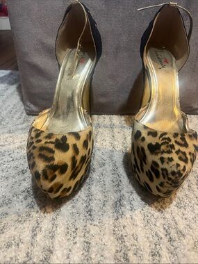 Luichiny Leopard Print D'Orsay Heels with Gold Accents